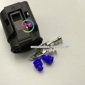 TE Connectivity / AMP 1-967412-2