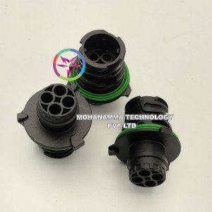 TE Connectivity / AMP 1-967402-1