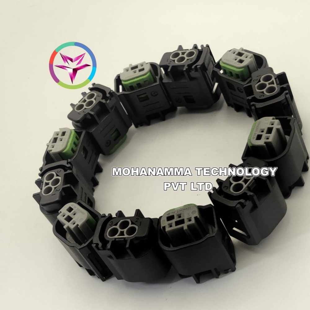 TE Connectivity / AMP 1-967642-1