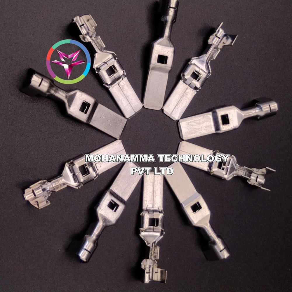 TE Connectivity / AMP 1544332-1