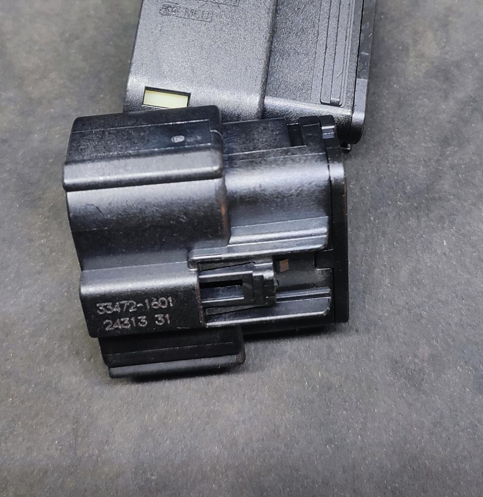 33472-1601 Automotive Connectors