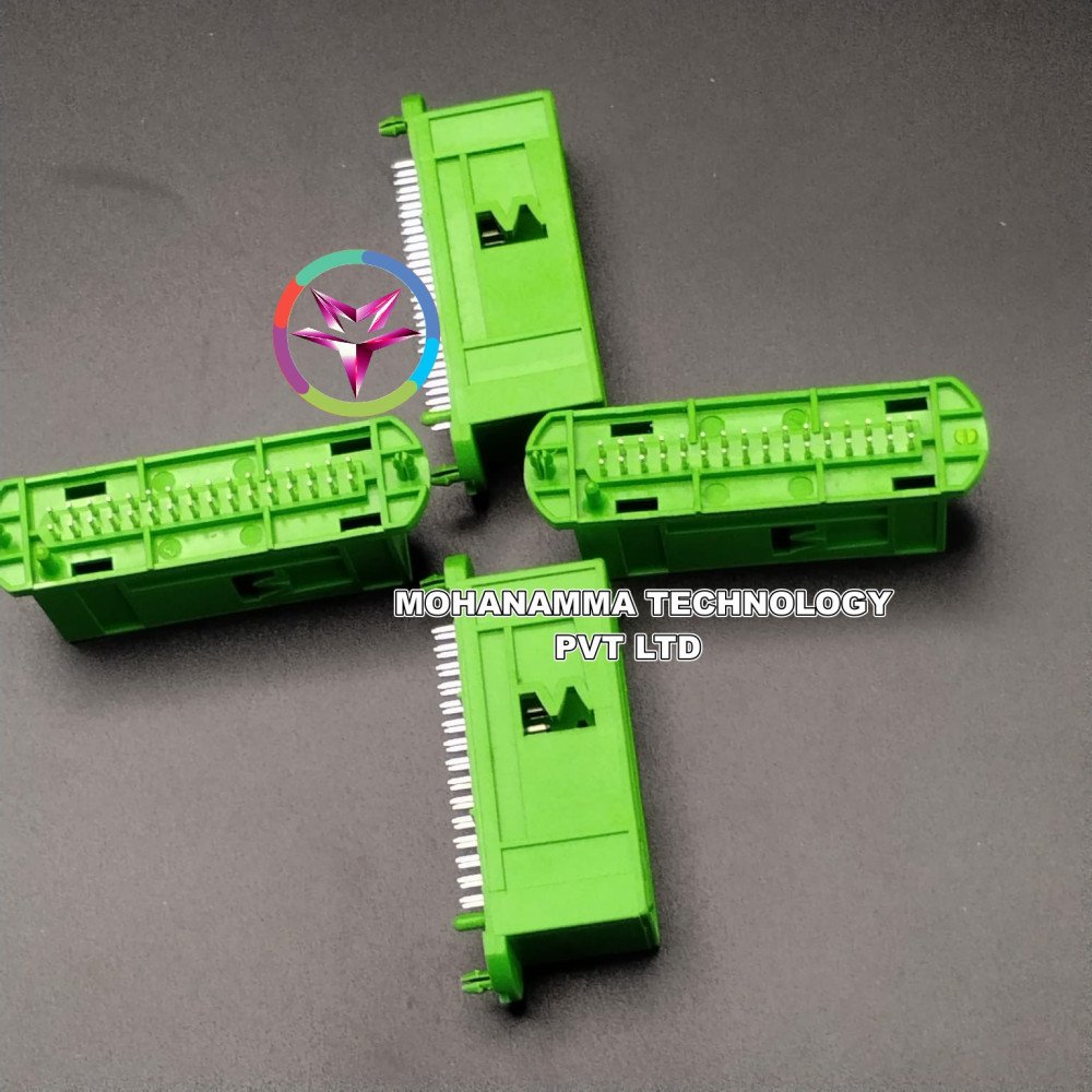 TE Connectivity / AMP 2137614-1