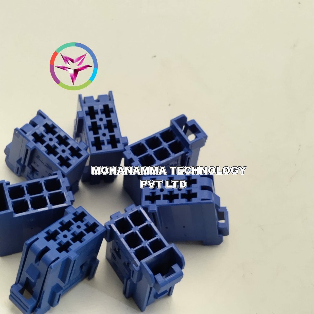 TE Connectivity / AMP 1-965640-1