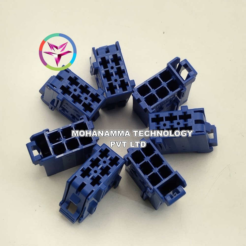 TE Connectivity / AMP 1-965640-1