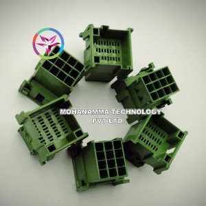 TE Connectivity / AMP 1-967627-1