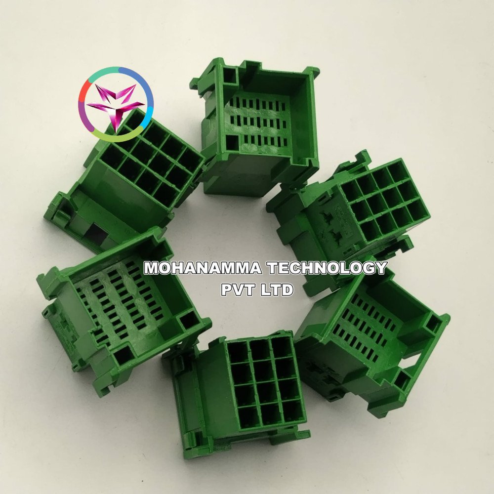 TE Connectivity / AMP 1-967627-1