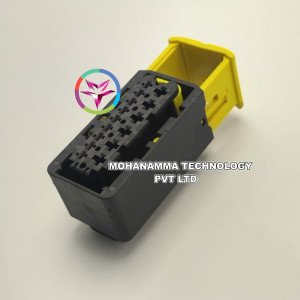 TE Connectivity / AMP 1-1563878-1